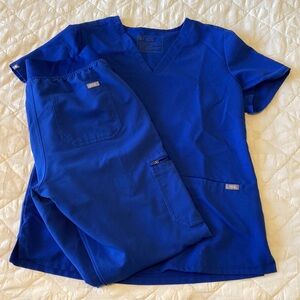 Women’s Figs Winning Blue scrub set